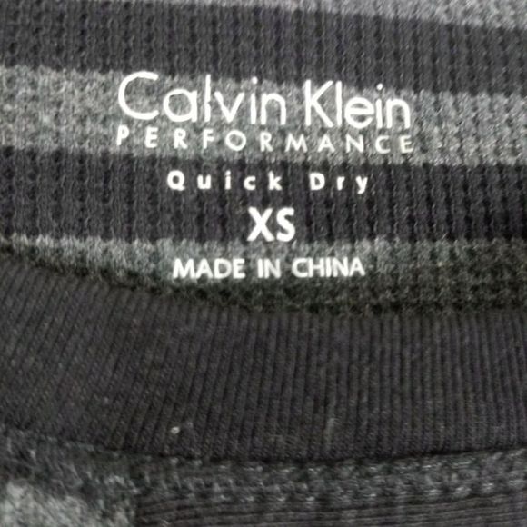 🌺 - Calvin Klein black and grey thermal - Picture 3 of 4